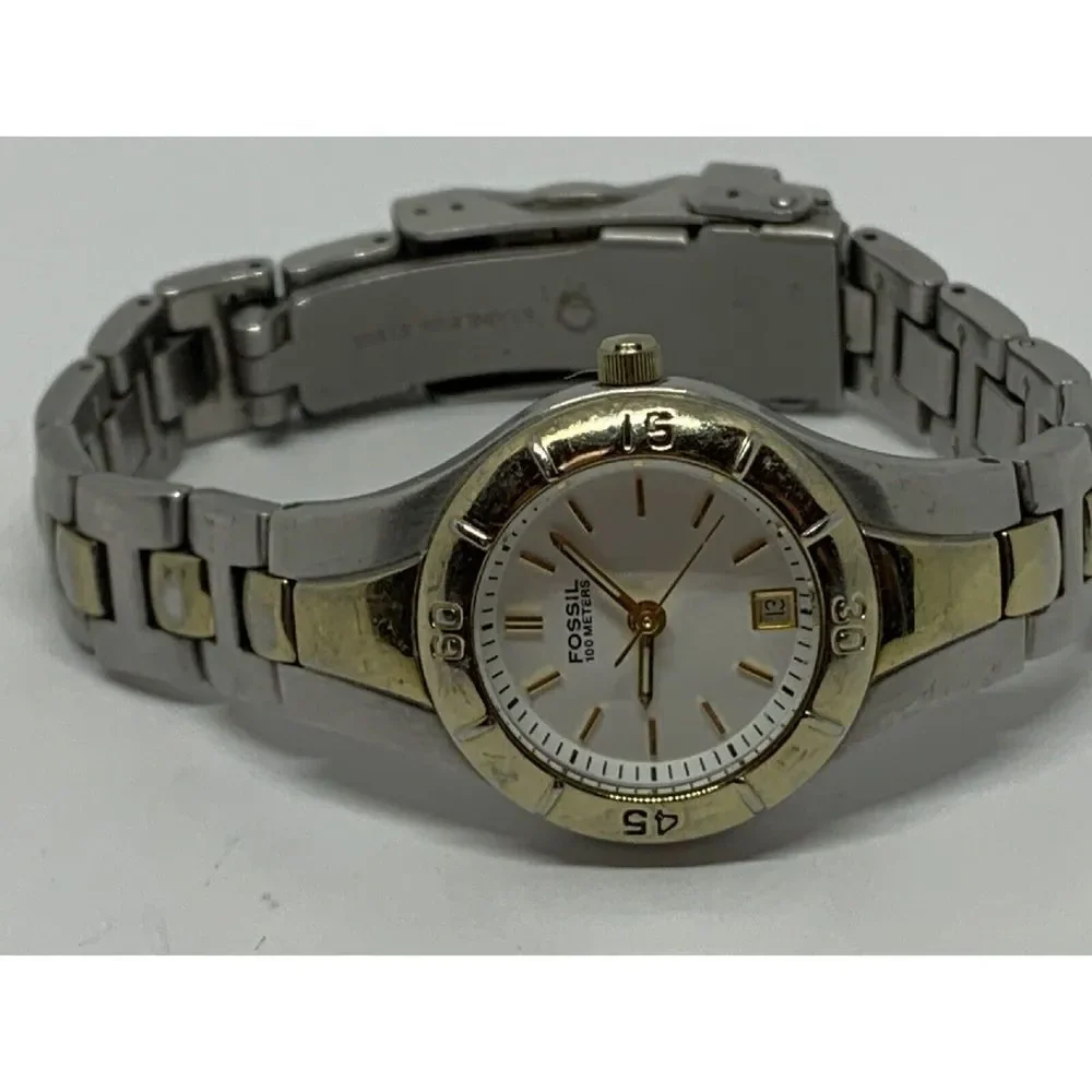 Fossil AM3860 Women's Stainless Steel Analog White Dial Quartz Wrist Watch GE14